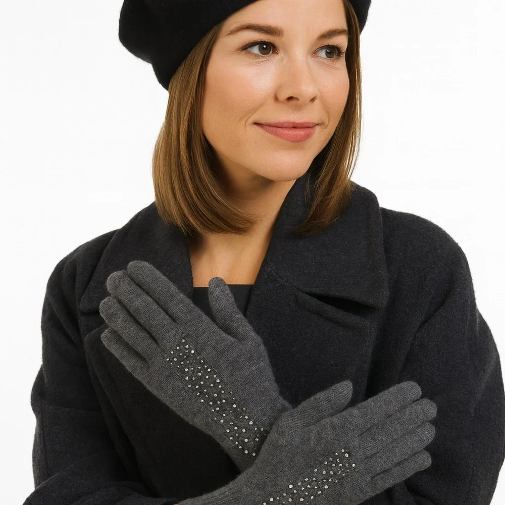 Cashmere Cashmere Gray studded text tip gloves